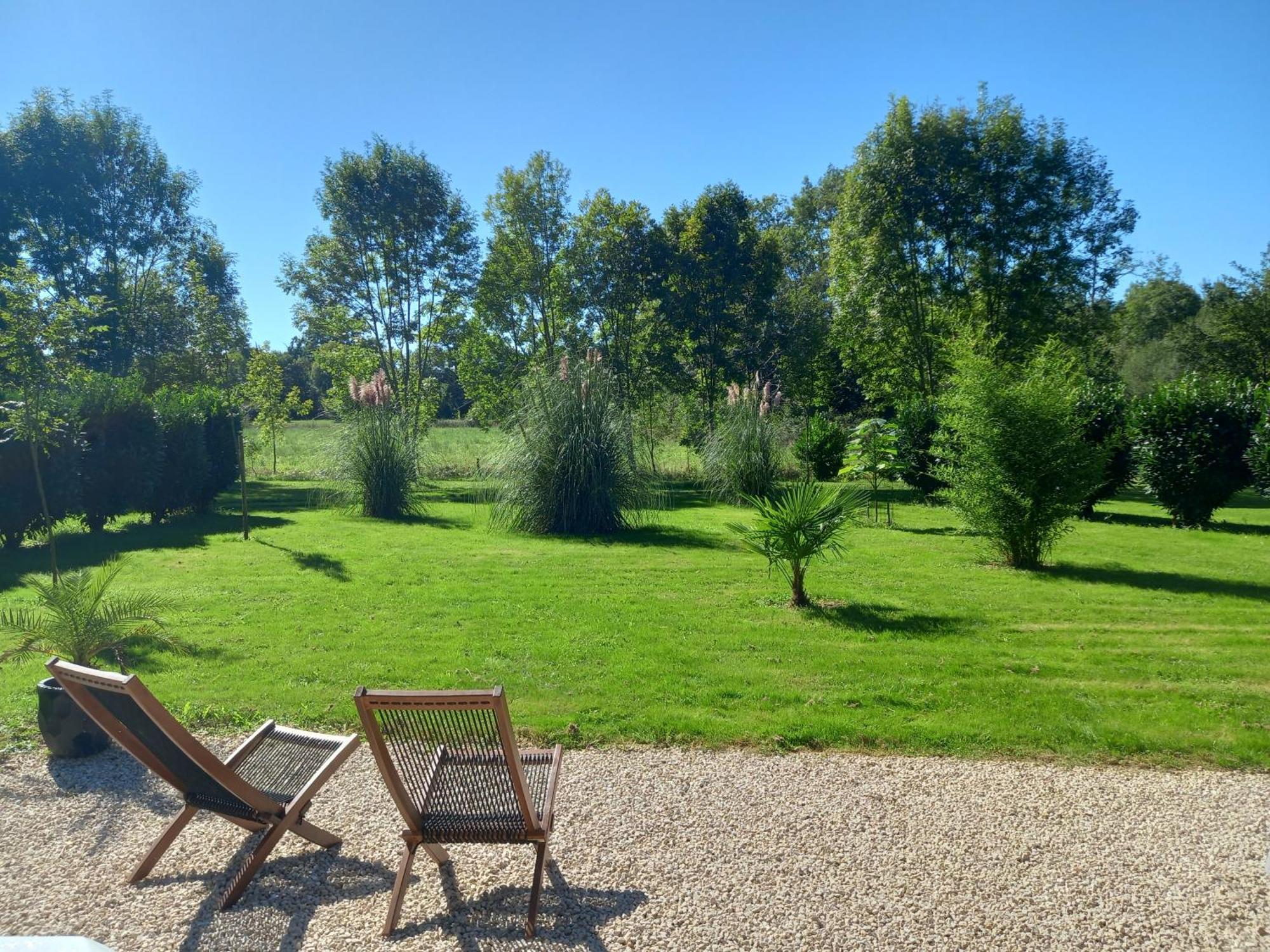 Вилла L'Oasis Des Pyrenees Campuzan Экстерьер фото