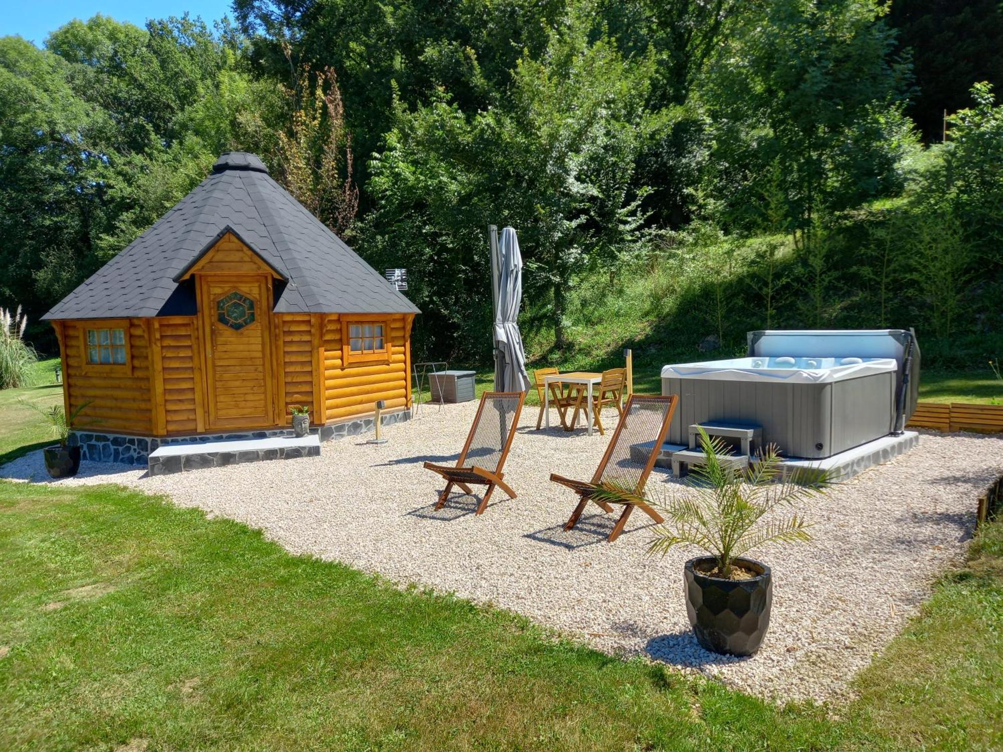 Вилла L'Oasis Des Pyrenees Campuzan Экстерьер фото