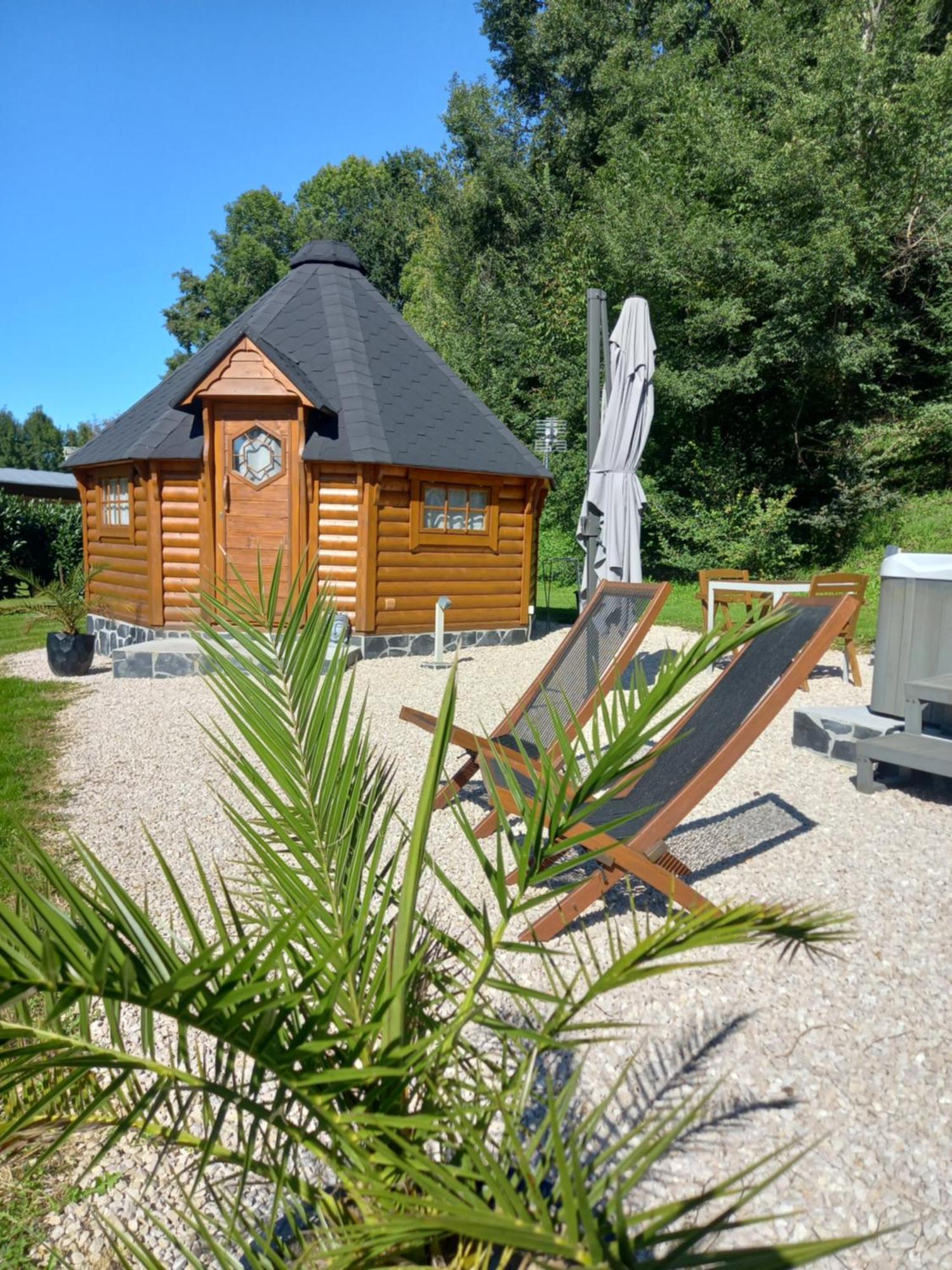Вилла L'Oasis Des Pyrenees Campuzan Экстерьер фото